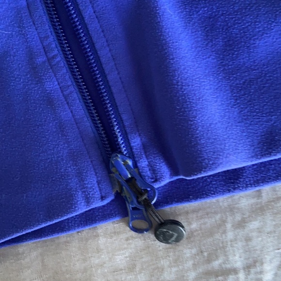 Lululemon zip-up - Picture 4 of 10